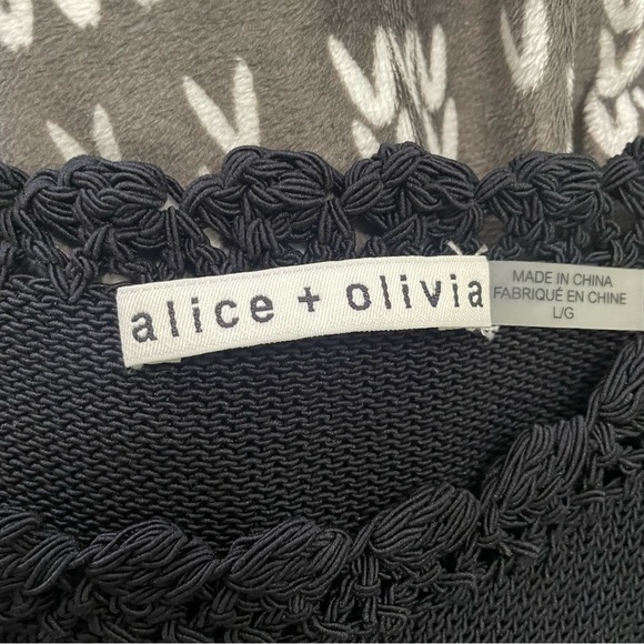 Alice + Olivia Knit Sleeveless Black and White Sweater Top Large - Picture 6 of 9